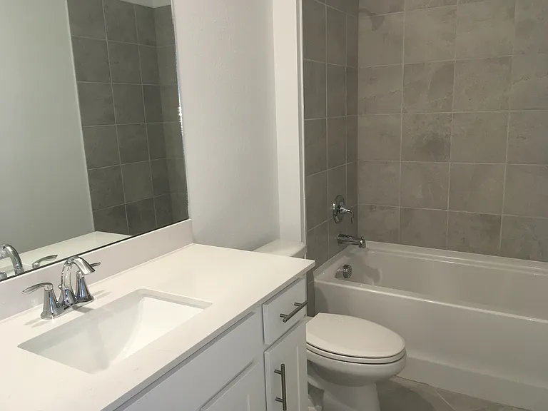 Secondary Bath with tub shower combo