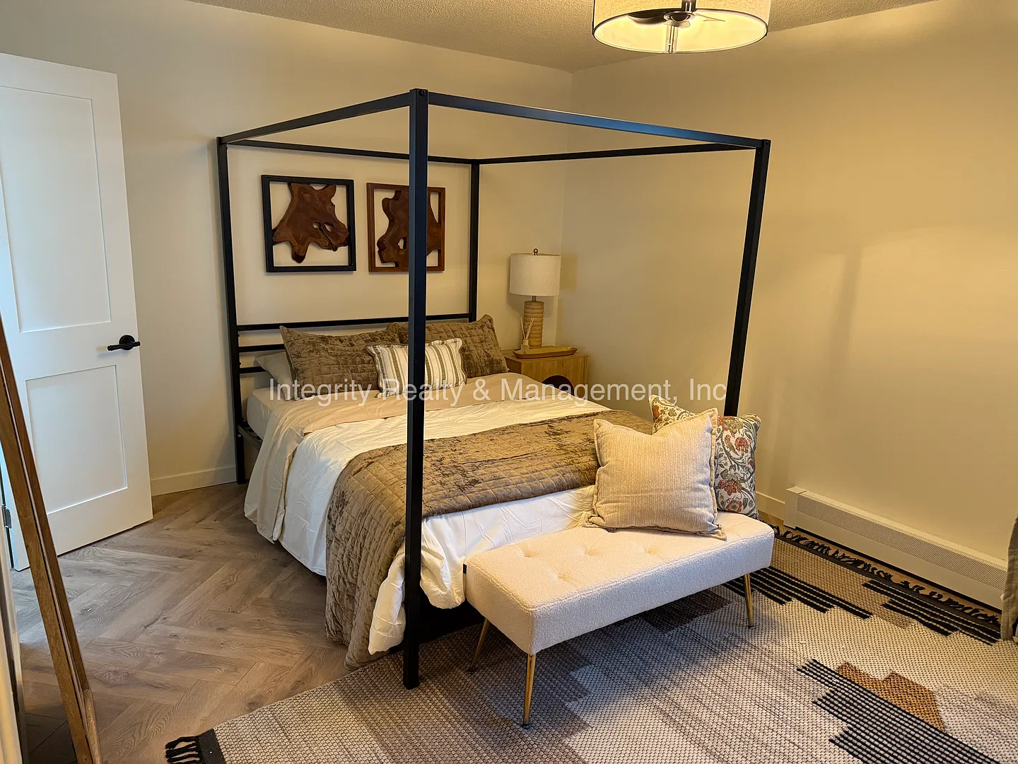 2 Bed/2 Bath, 1,068 Sqft - 2150 S Vaughn Way Unit 204D Aurora, CO 80014 — Photo 4