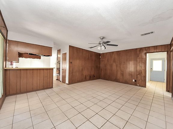 5th image of 4311 Pine Shadows St