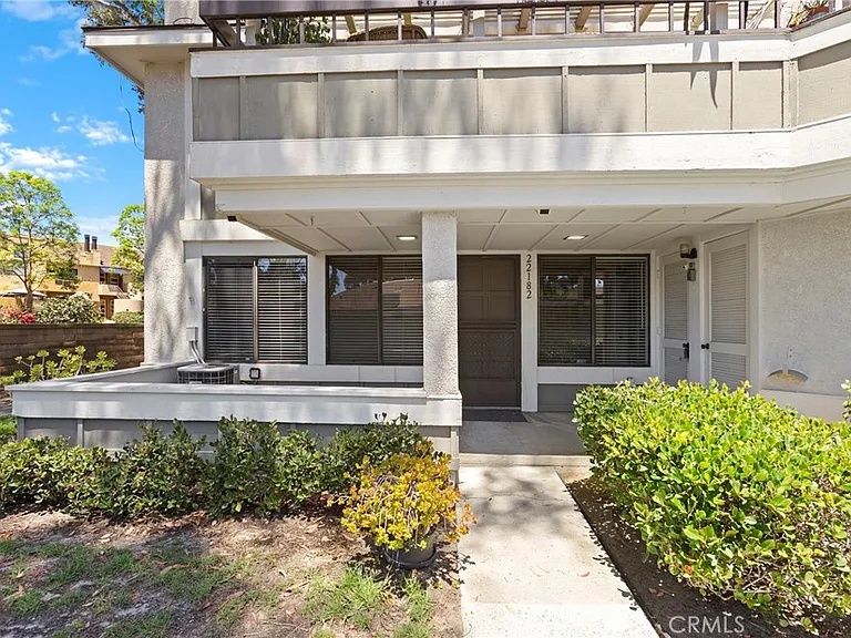22182 Cedar Pointe #1D — Photo 2