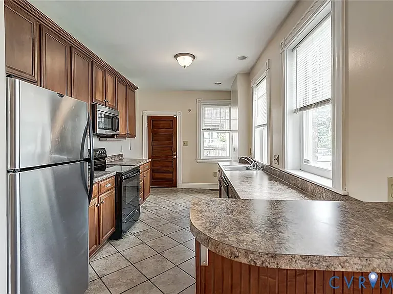613 Price St #B — Photo 10