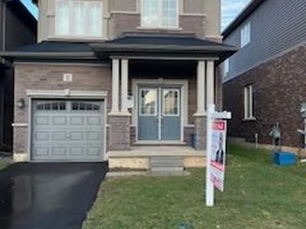 11 Copeman Ave, Brantford, ON N3V 0B3