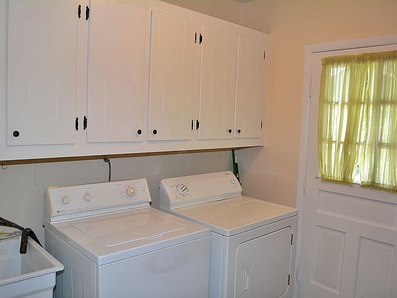 5th image of 16621 Frontenac Ter