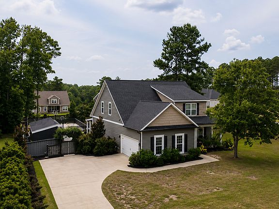 3rd image of 202 Tannery Ln