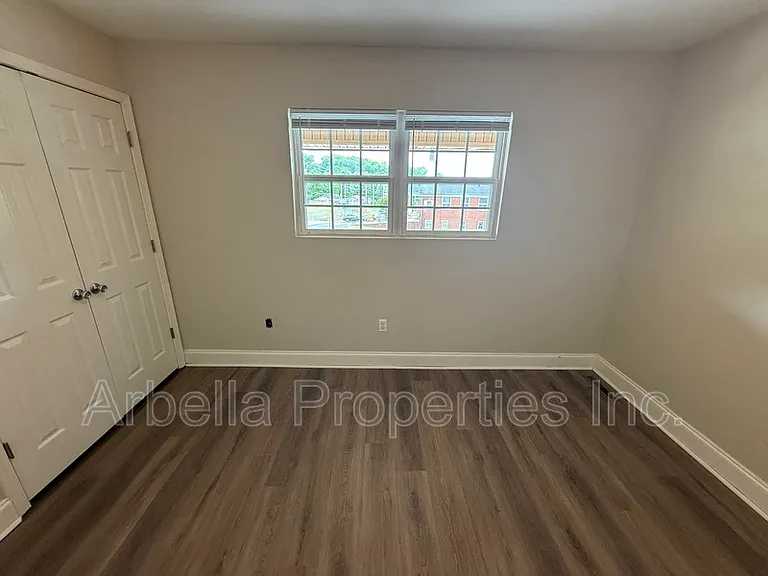133 Walker St — Photo 16
