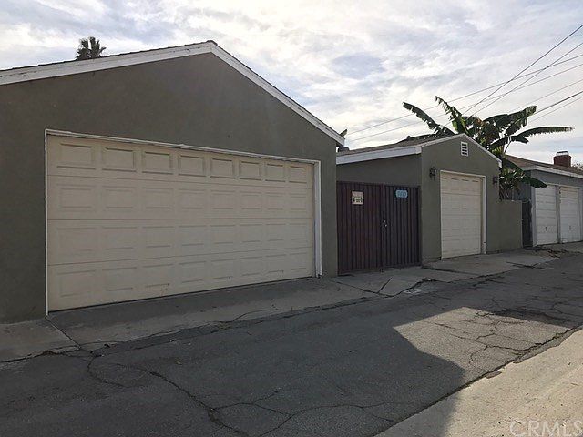 2nd image of 2607 W 155th St