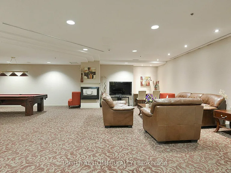 220 Forum Dr #907 — Photo 31