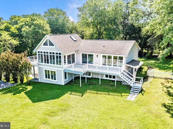 2705 Love Point Rd, Stevensville, MD 21666