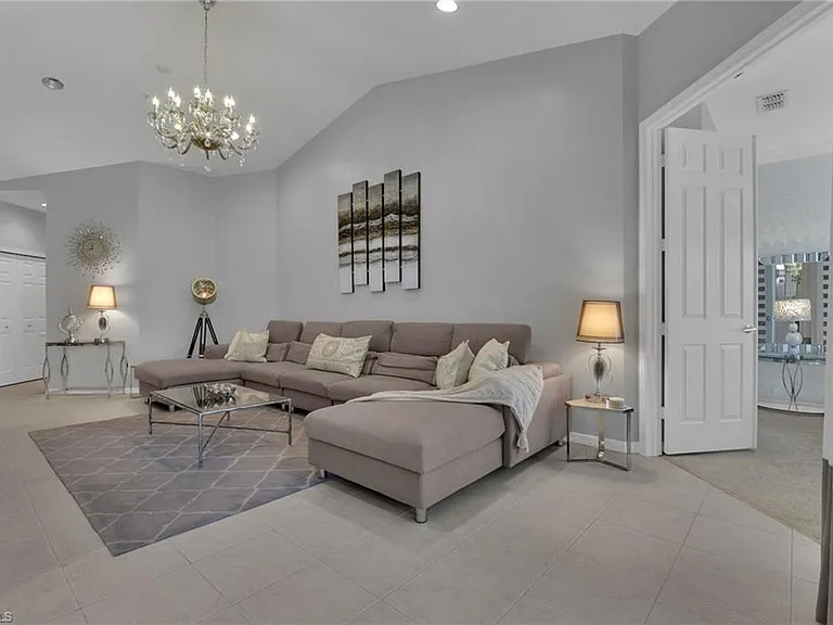4650 Hawks Nest Way #M-202 — Photo 5