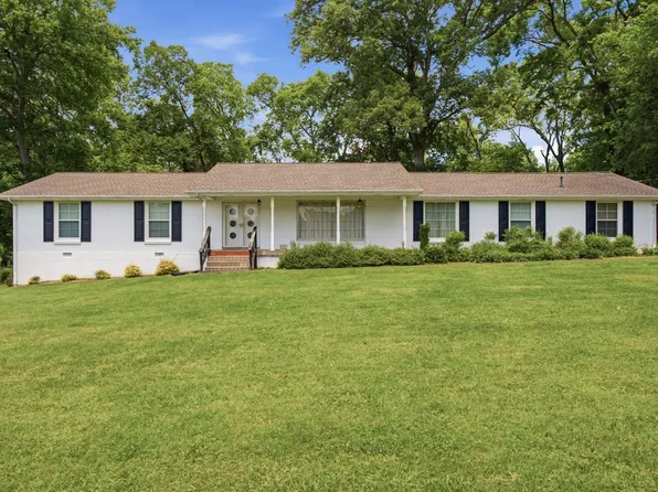 208 Lake Terrace Dr, Hendersonville, TN 37075