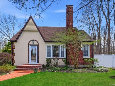 75 Oregon Avenue, Medford, NY, 11763