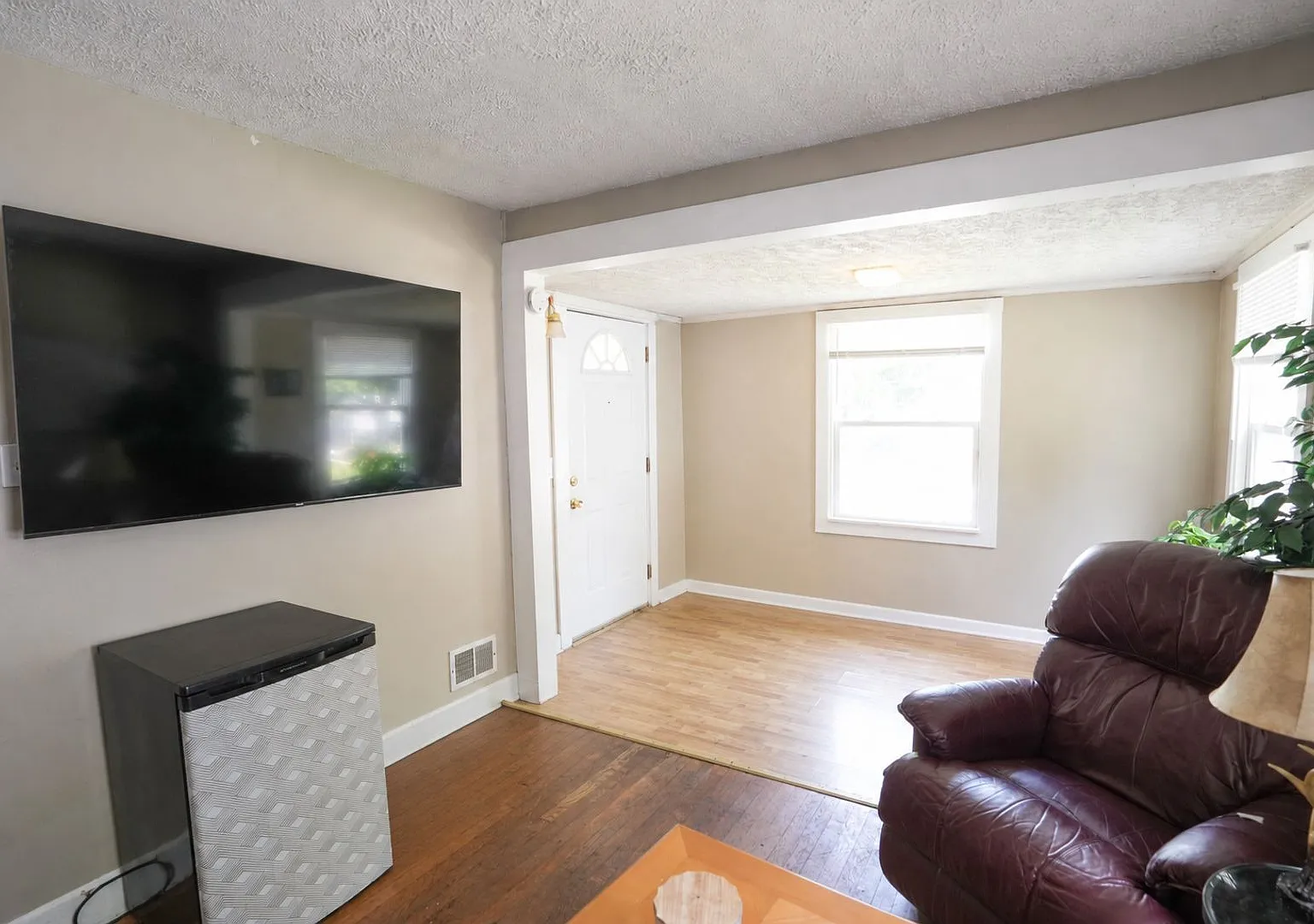 Now Preleasing 636 Golfview Drive — Photo 3