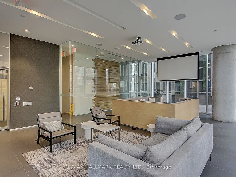 15 Grenville St #1406 — Photo 7