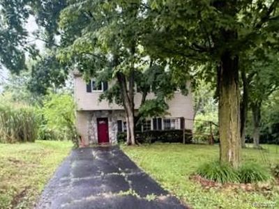 571 Cristy Ave, Waterford, MI, 48328