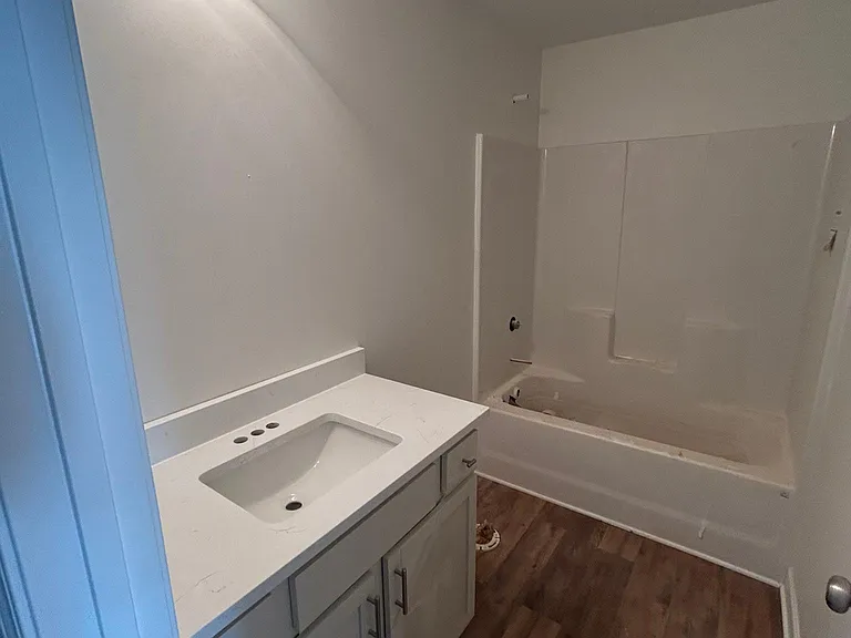 736 Jonas Cir — Photo 9