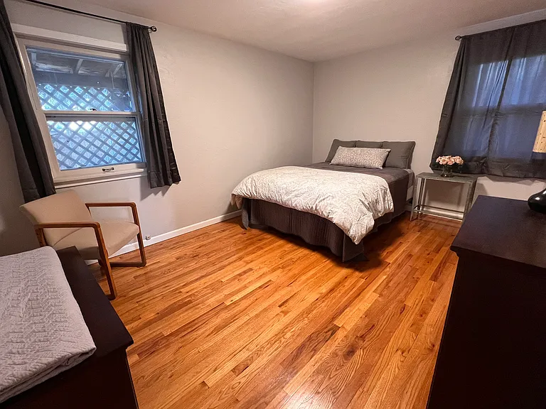 206 N Quincy St — Photo 14