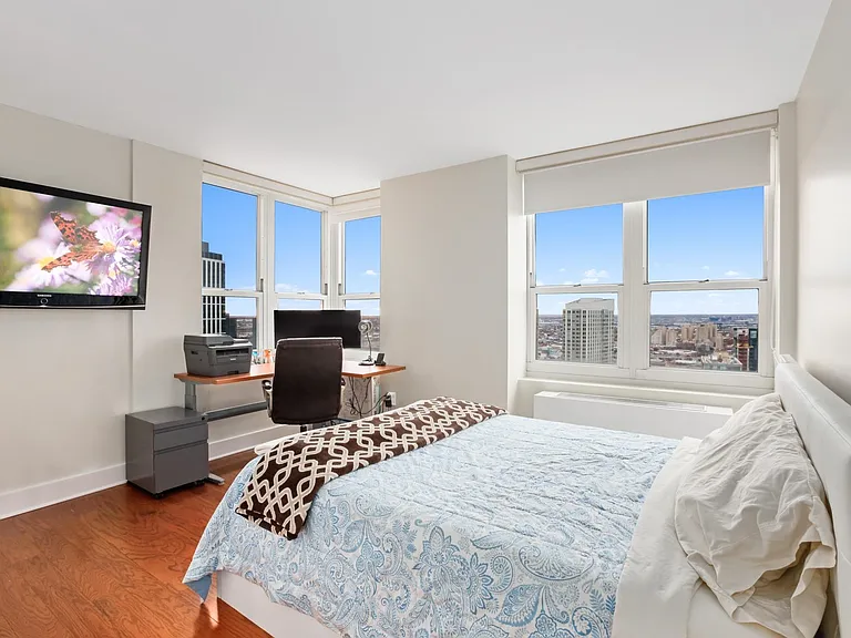 88 Morgan St #Penthouse 3-7 — Photo 8