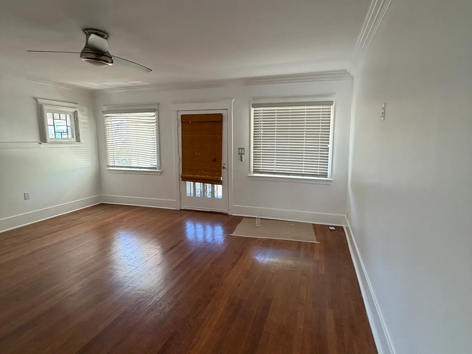 3 bed, 1400 sqft, $2,900 — Photo 2