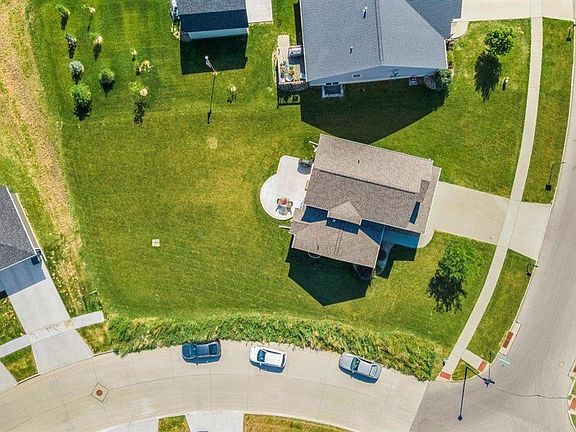 2nd image of 1514 Hummingbird Cir