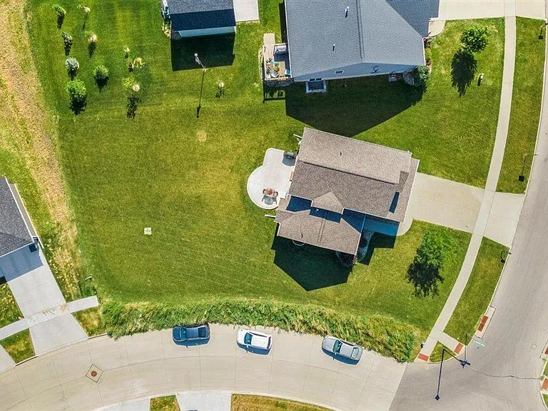 1514 Hummingbird Cir — Photo 2