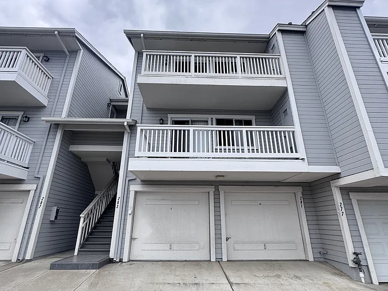 283 Mangano Cir #283 — Photo 1