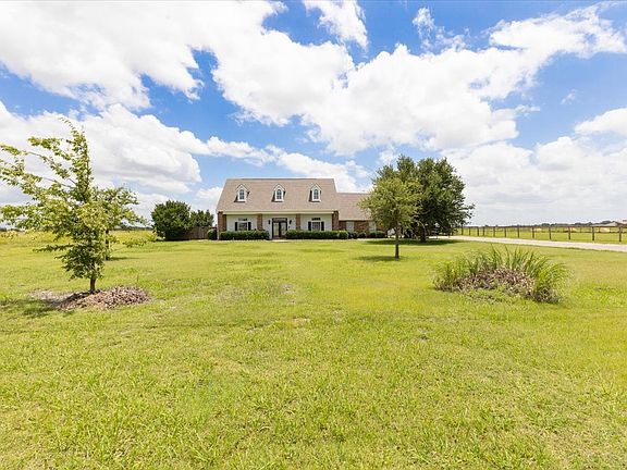 3rd image of 506 Lone Star Dr