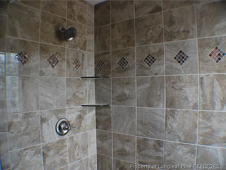 845 Log Cabin Rd — Photo 18