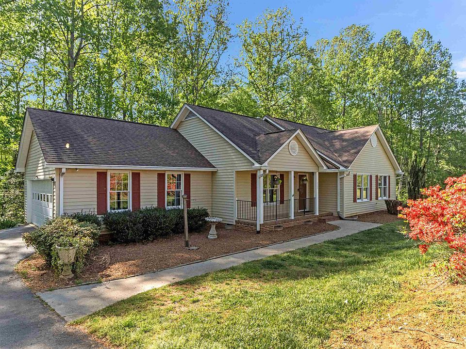1st image of 222 Pine Meadow Dr