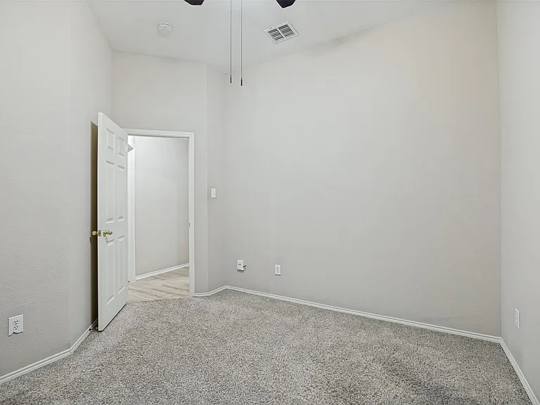 6257 Dark Forest Dr — Photo 17
