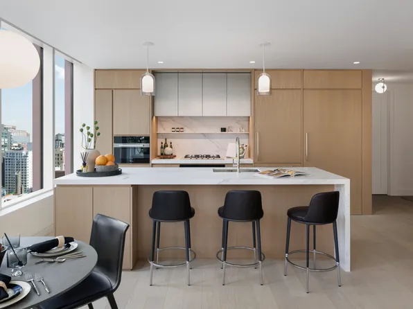 200 East 20th Street 12B image 2 of 13