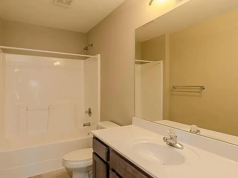 3775 Silver Springs Rd — Photo 16