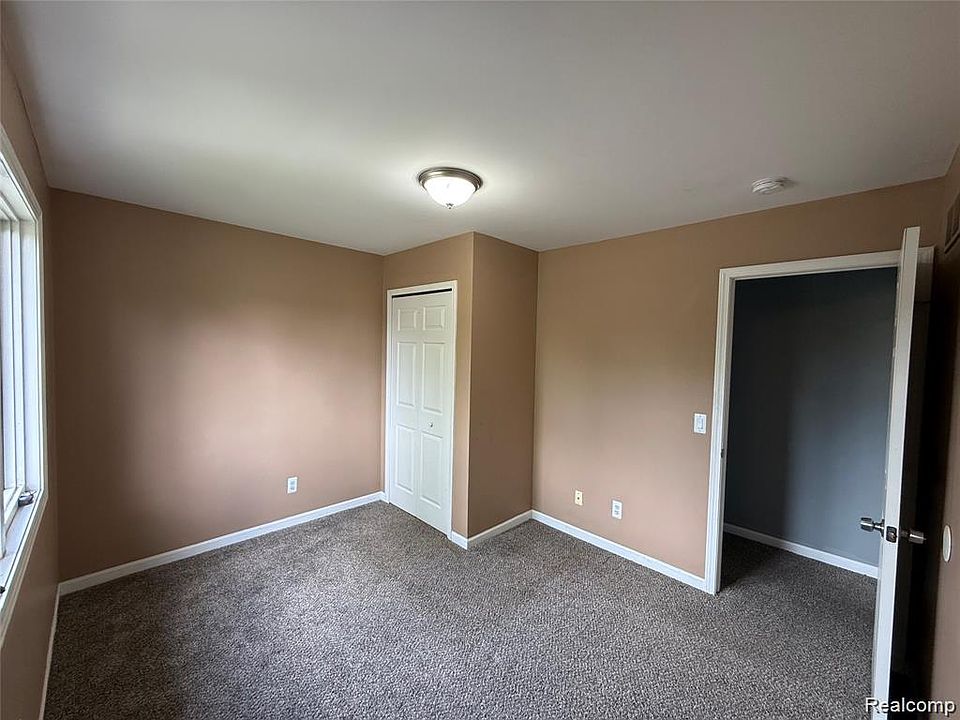 8334 Mckinley Ave, photo 18
