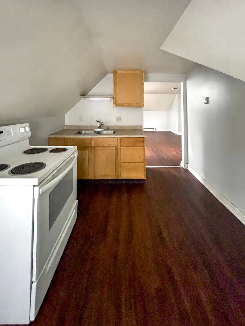 815 & 817 W University Ave — Photo 1