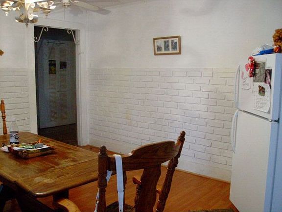 4th image of 118 Nichols St