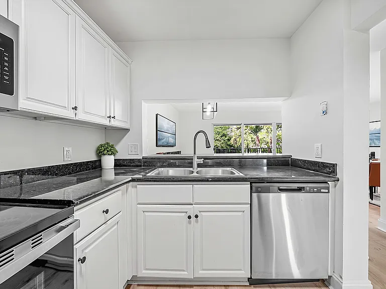 Via Delray Condominiums - 5458 Via Delray Blvd Delray Beach, FL 33484 — Photo 5