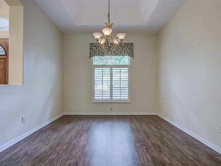 12 Anton Ct — Photo 7