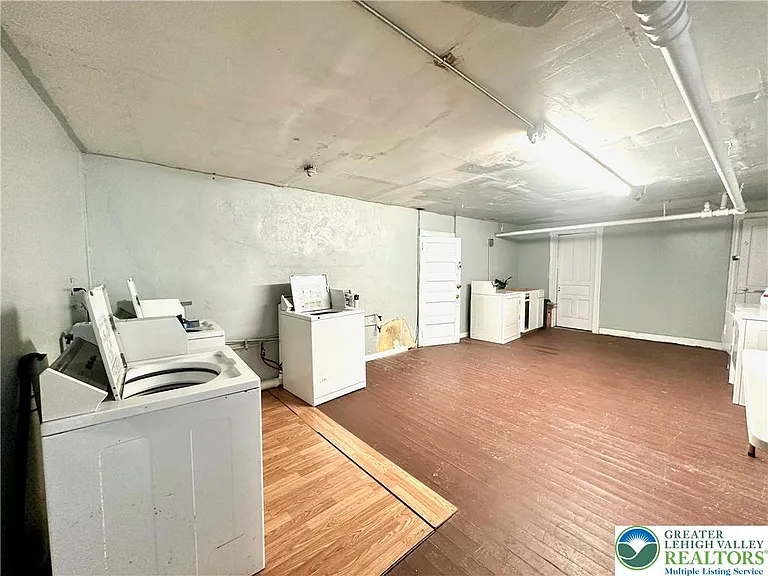 171-173 W Ridge St #3 — Photo 10