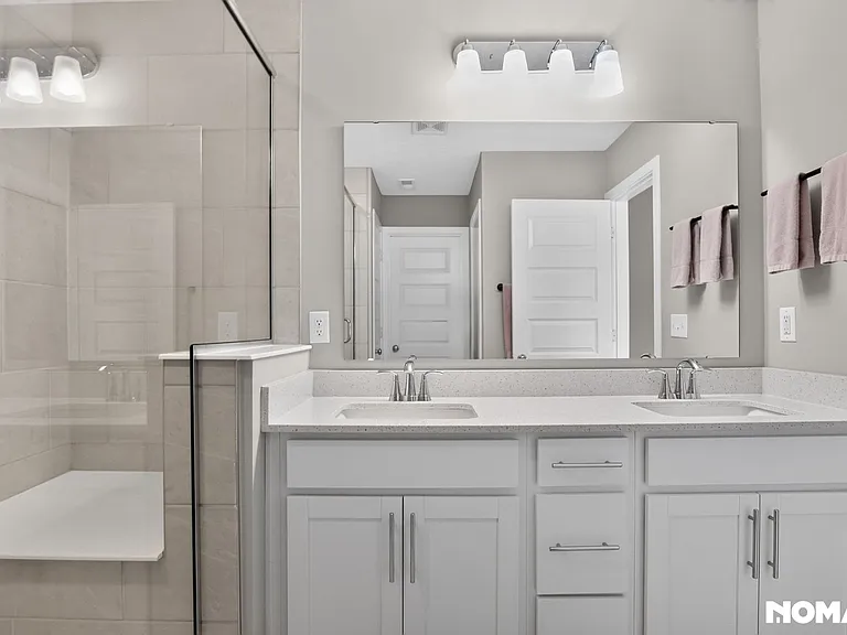 9540 Park Meridian Dr — Photo 14