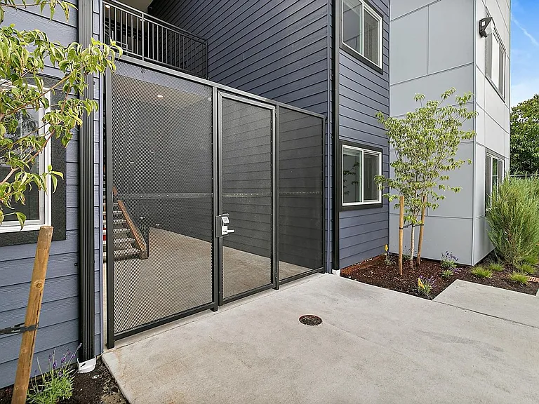 Cedar Place — Photo 8