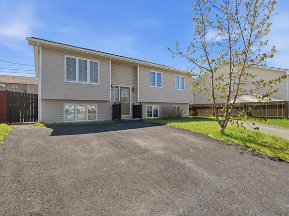 10 Mercedes Court, Conception Bay South, NL A1X7X7