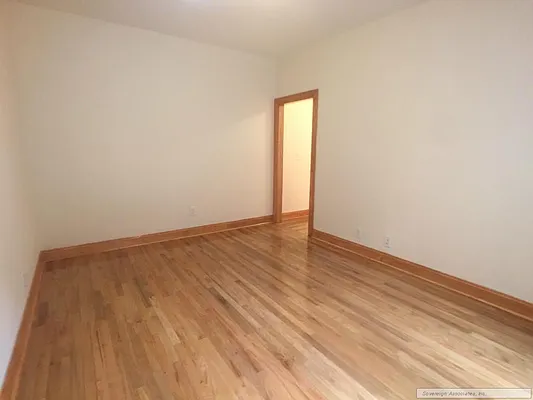 Rented by Sovereign Associates | media 47