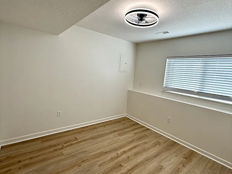 Mission Road - Harrisonville - 900 — Photo 10