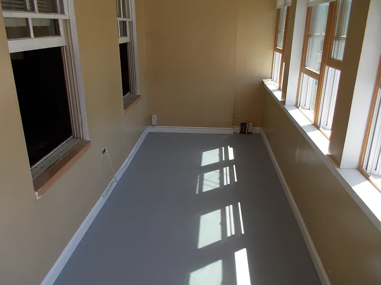 92 Lowell St — Photo 5