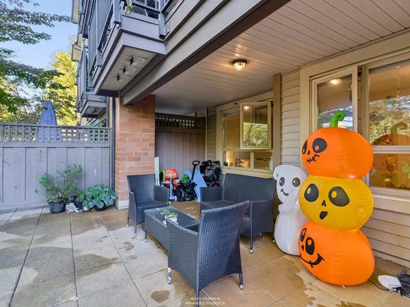 700 Klahanie Dr #103, Pt Moody, BC V3H 5L3
