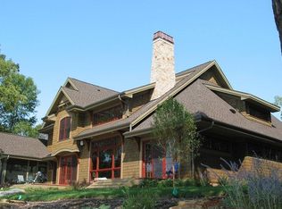 19 Peninsula Rd, White Bear Lake, MN 55110
