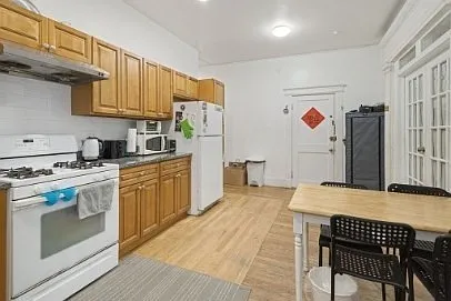 1258 Commonwealth Ave Photo 1