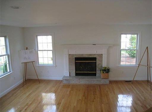 3rd image of 138 Settlers Ln