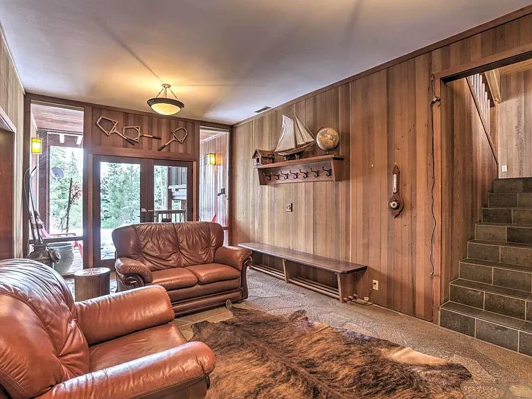 708 Clayton Way — Photo 6