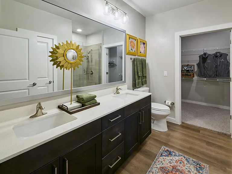 Avenida Carrollton - 55+ Active Adult Apartment Homes — Photo 31