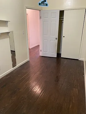 Rented by Fifth & Forever LLC | media 21